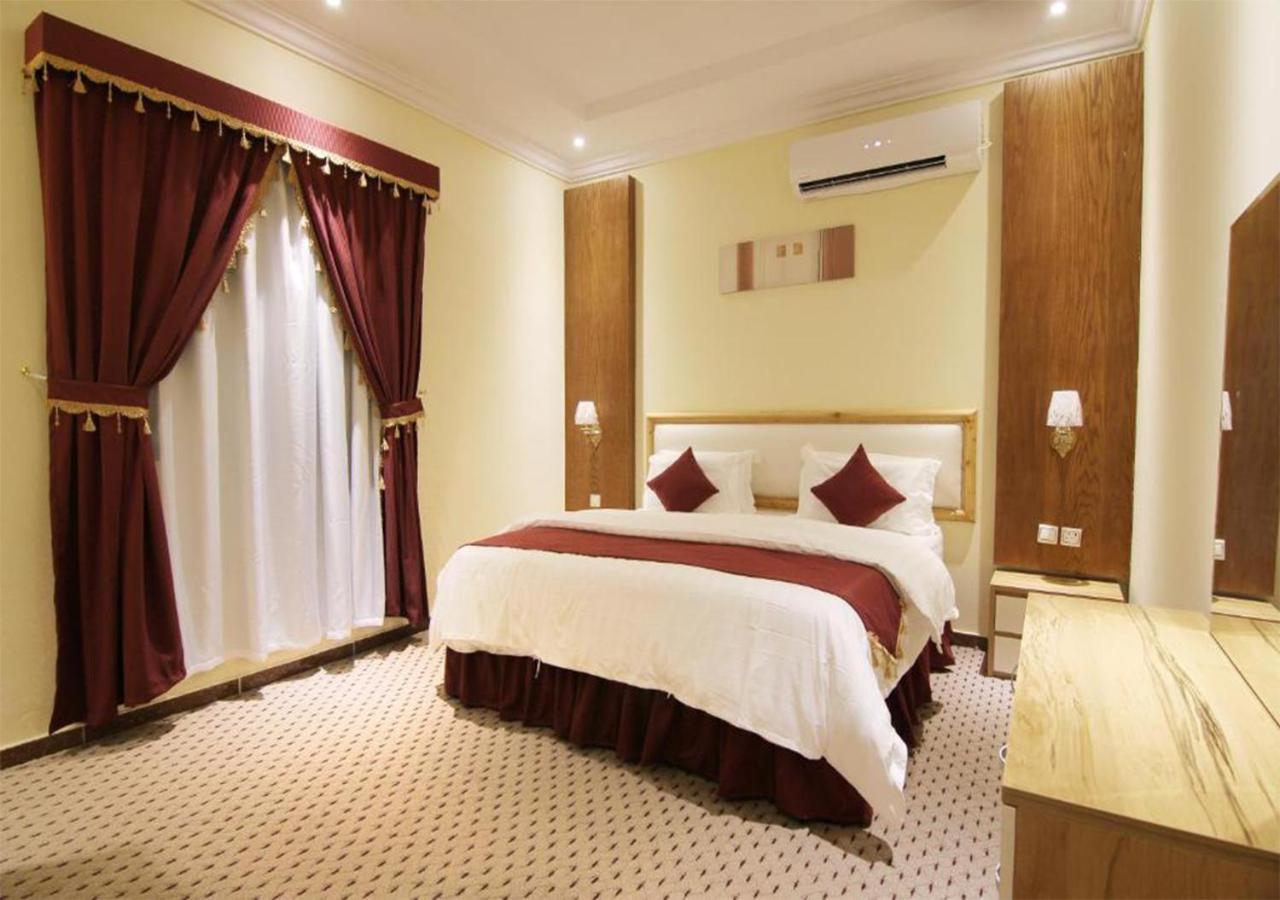 هذا منزلى الحمراء Riade Exterior foto