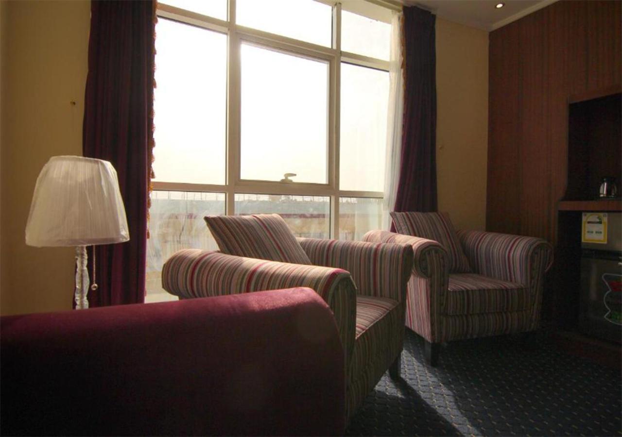 هذا منزلى الحمراء Riade Exterior foto