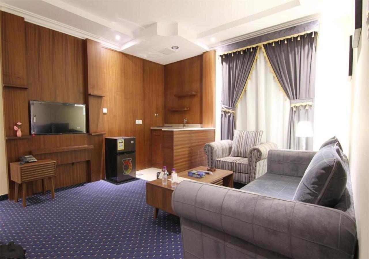 هذا منزلى الحمراء Riade Exterior foto