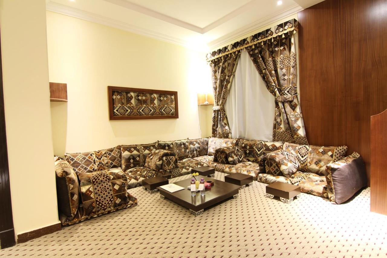هذا منزلى الحمراء Riade Exterior foto