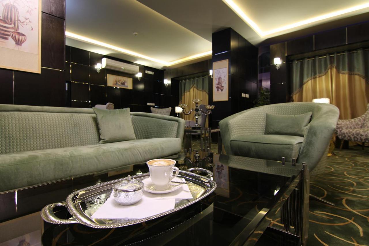 هذا منزلى الحمراء Riade Exterior foto
